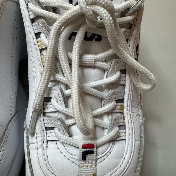 White Fila Chunky Sneakers | Size 7 | Vintage Style | Great Condition - Picture 16 of 17